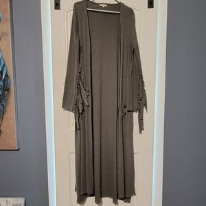 Ladies fringe sleeve, pocket cardigan